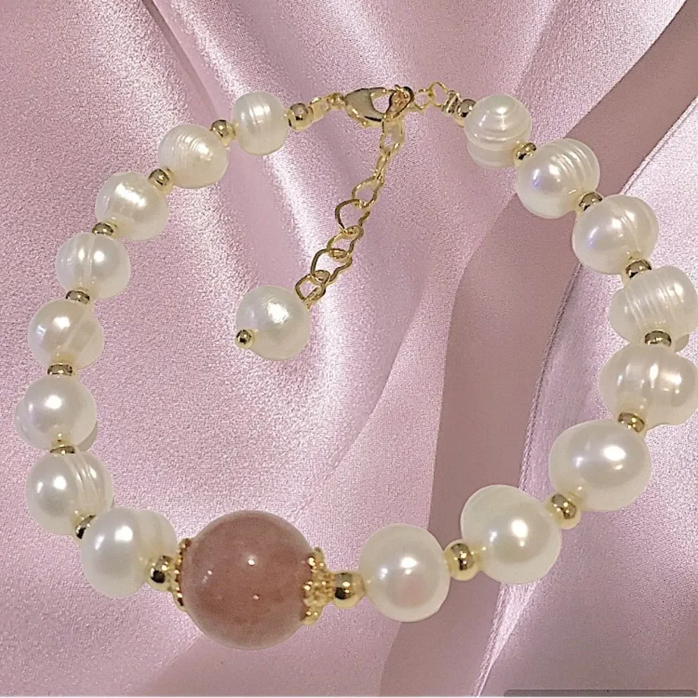 BAROQUE FRESHWATER 💯 % PEARLS AND STRAWBERRY QUARTZ WOMEN BRACELET